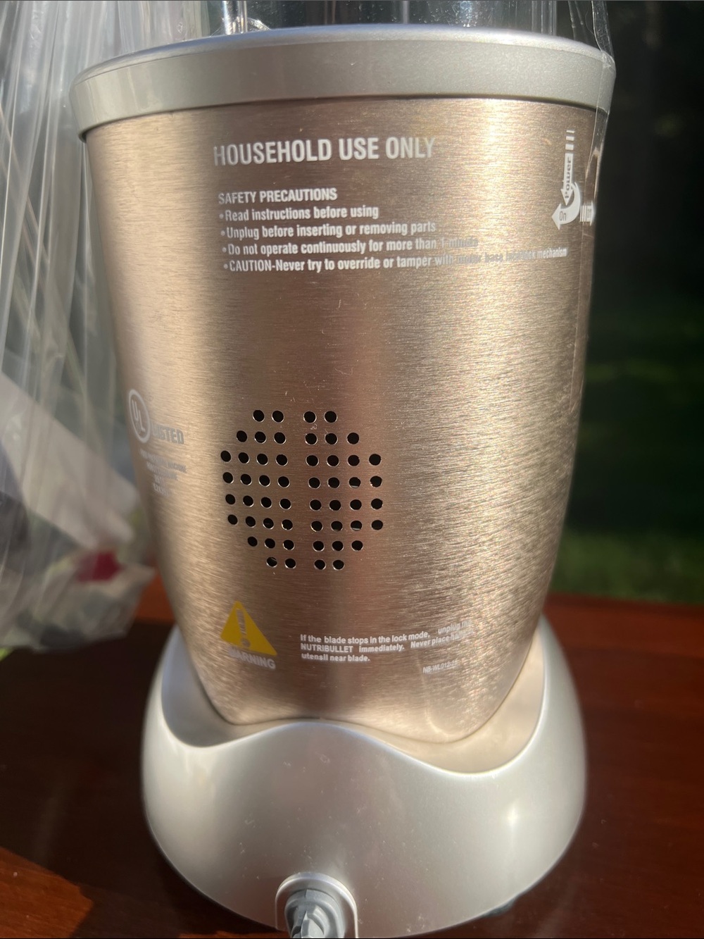 NutriBullet Pro 900W Nutrient Extractor Blender Champagne Silver - Picture 8 of 11